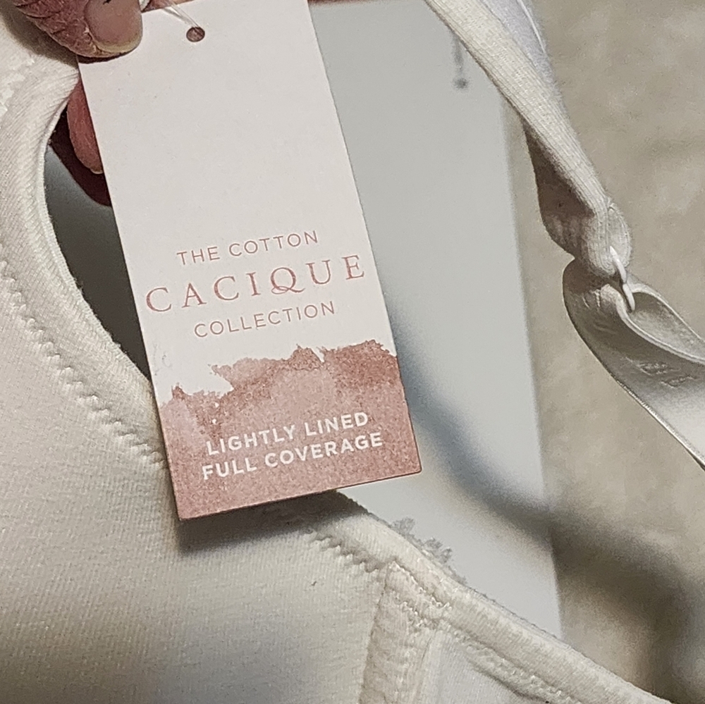Elegant White Women's Bra - Picture 2 of 3